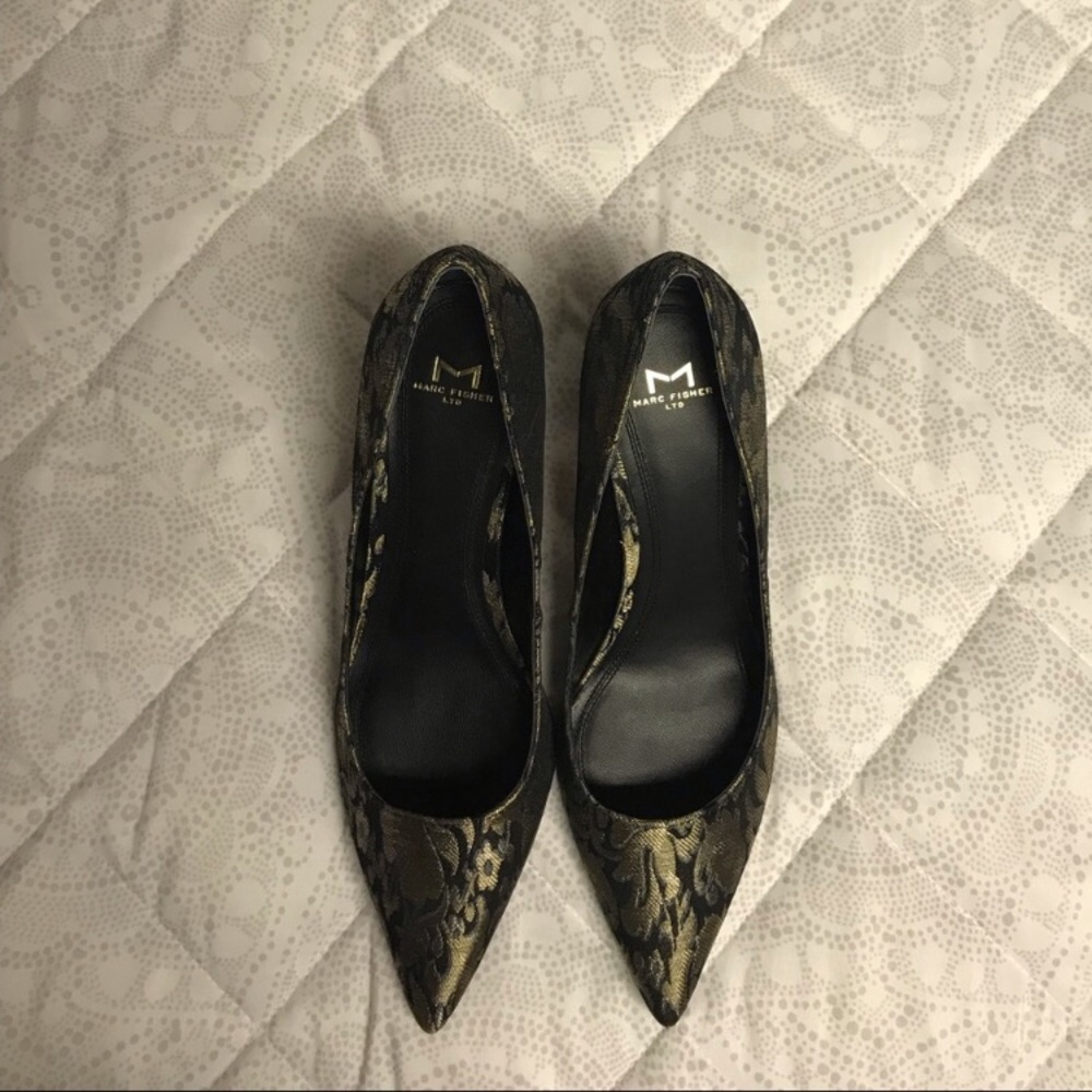 Marc Fisher Zala Block Heel Pump